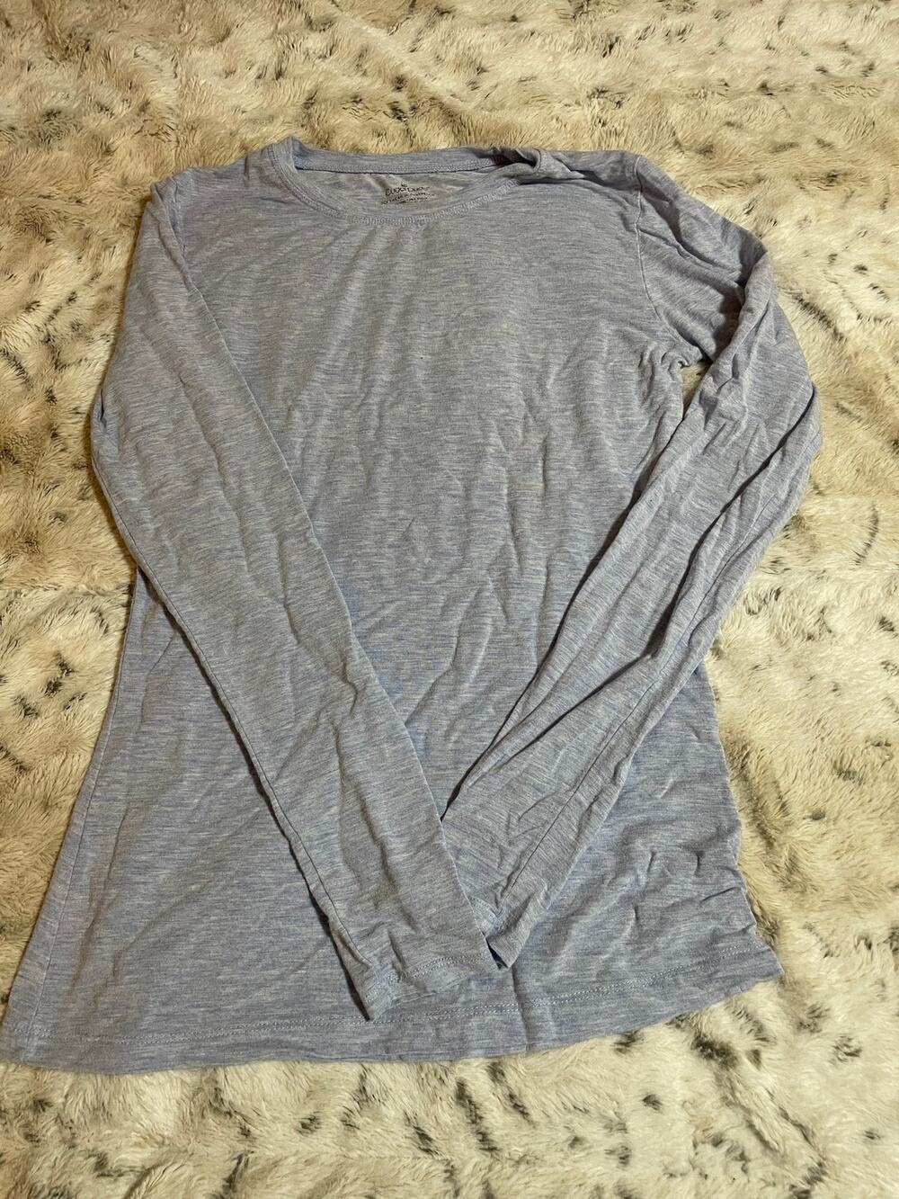 Cuddle duds long sleeve gray tshirt small